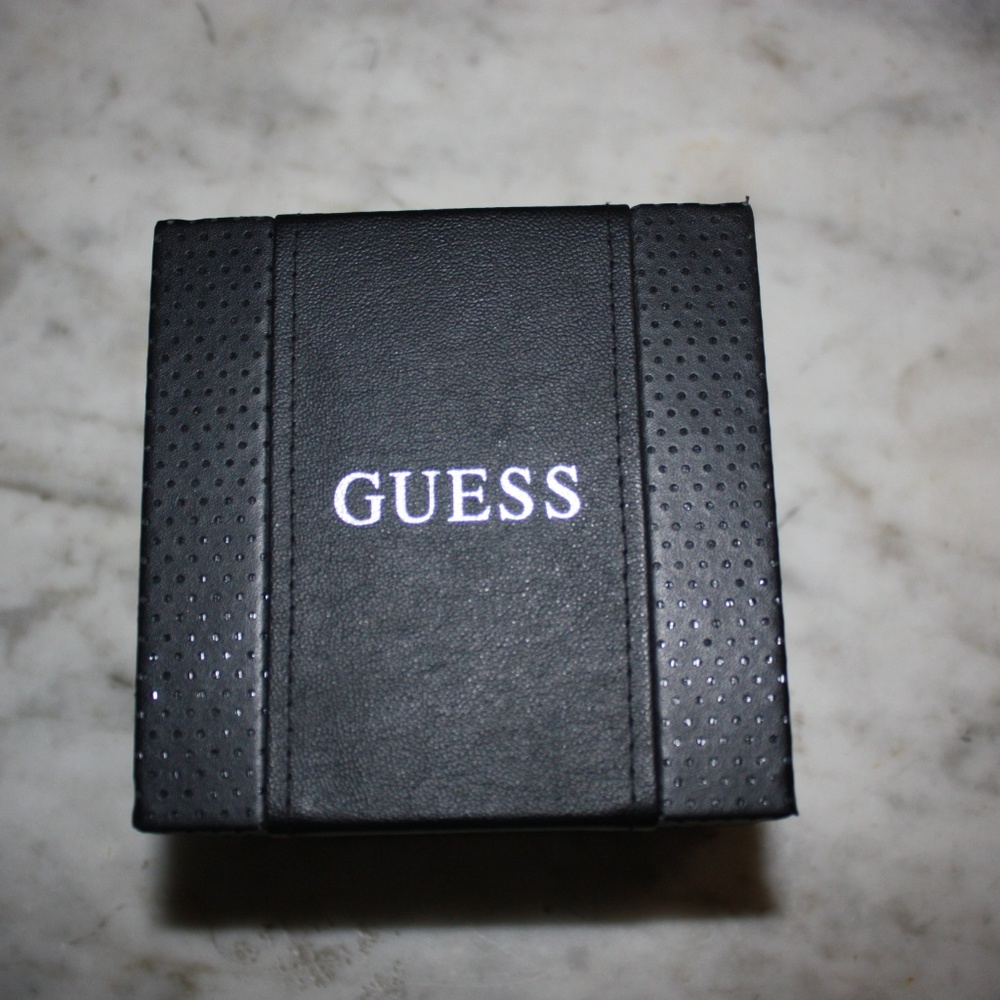 Guess Watch - Picture 2 of 3